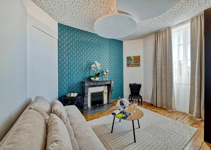 La Nuit Au Quai De Luxe Arbane * Troyes